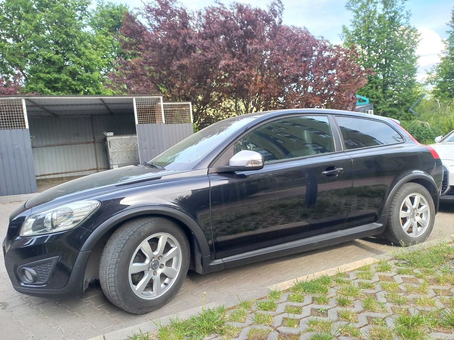 продам автомобіль Volvo C30