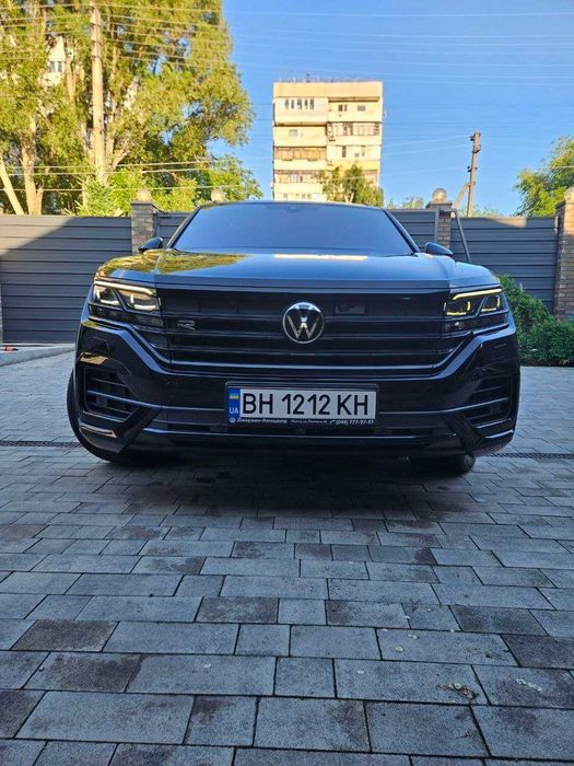 Volkswagen Touareg 2021 VIN WVGZZZCRZND008040 фото оголошення 2 з 15