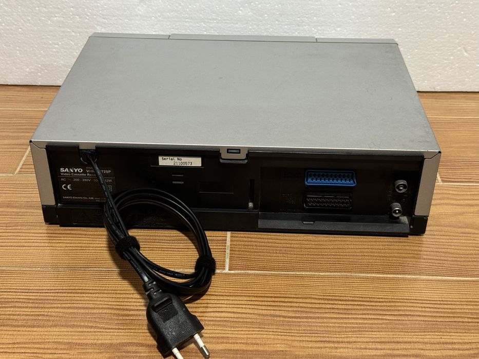 Leitor/Gravador VHS SANYO