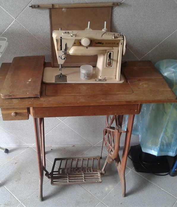 Máquina de Sulfatar Sulfatadora Lena a funcionar