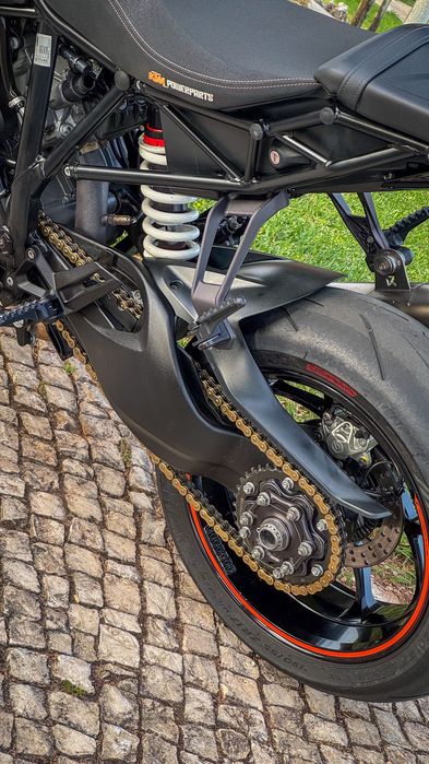 Ktm Super Duke 1290r A rainha das Nakeds