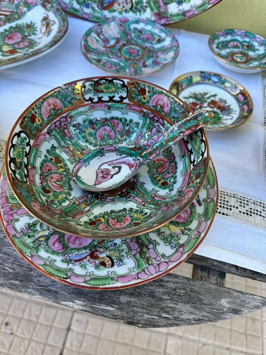 Conjunto de loiça chinesa em optimo estado