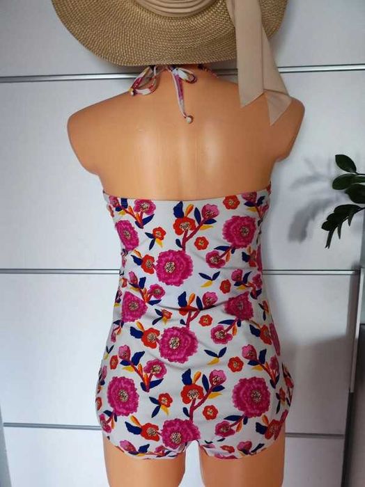 Tu r 42 jednoczęściowy strój kąpielowy kwiaty