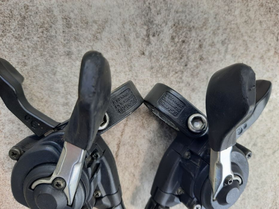 パーツ SHIMANO DEORE XT (SL-M739) 3S/8S NOS SHIMANO DEORE XT SL-M739 MTB 3 speed LEFT Shifter Shift