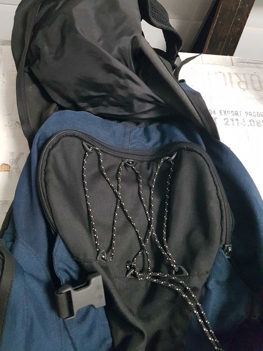 Mochila montanha/campismo 
Quéchua forclaz 60L air grande