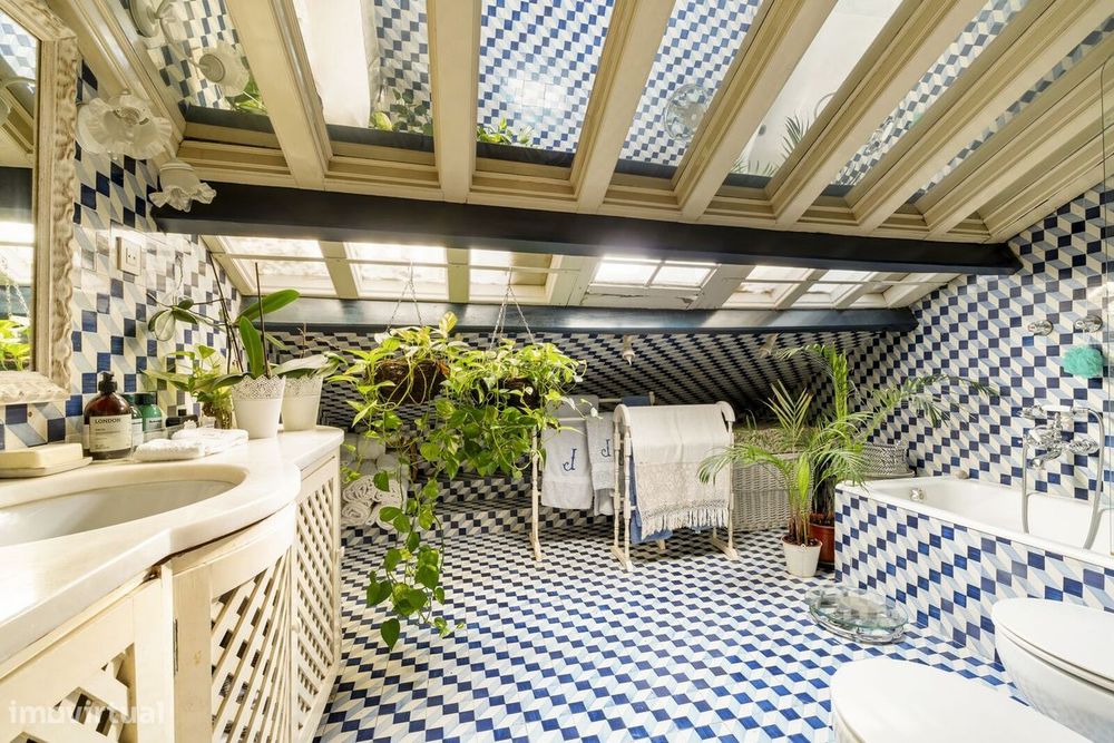 Moradia T4 + 4 com piscina, Lisboa