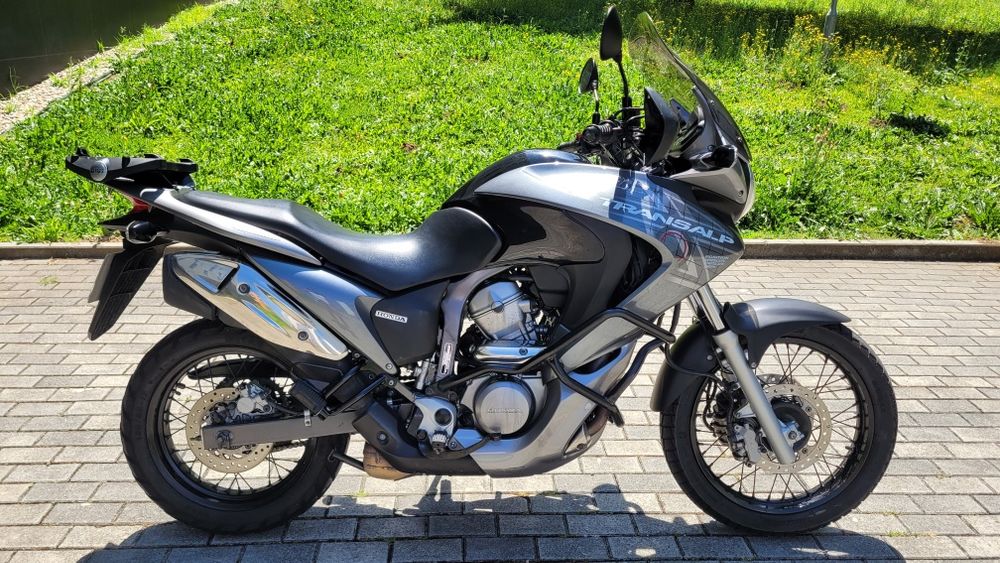 Honda Transalp XL700V — 2009 | 68.000 km