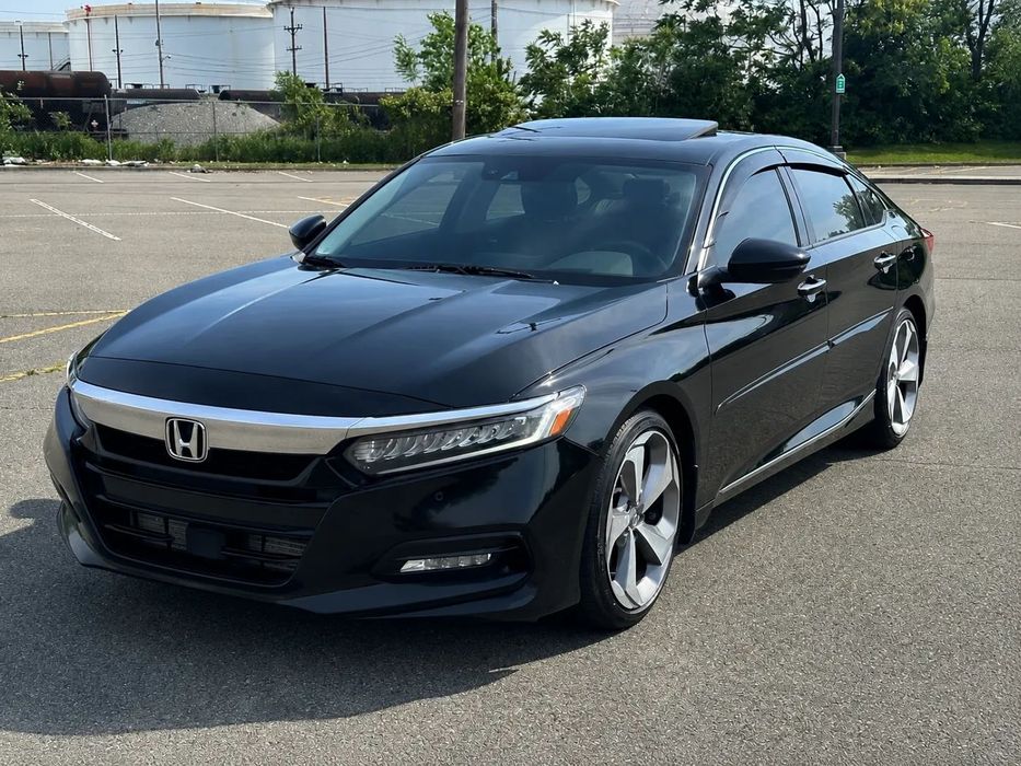 Honda Accord Touring 2.0 VTEC Turbo 252 KM | Full Opcja | Head-Up | Skóra | 10-bieg