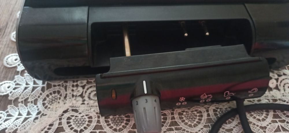 Grill stołowy Philips  HD4419