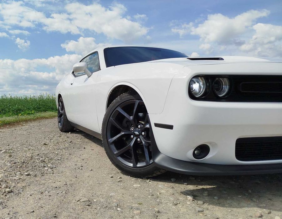 Dodge Challenger