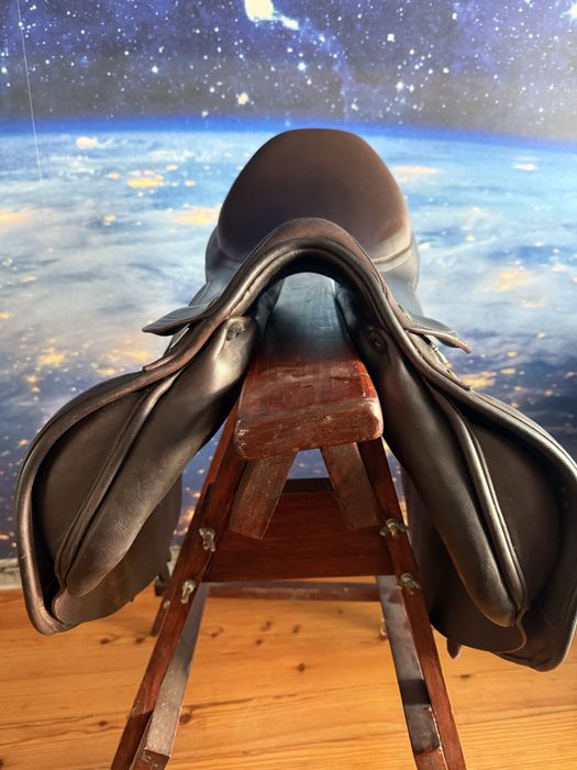 Siodło Prestige Roma Jump 17