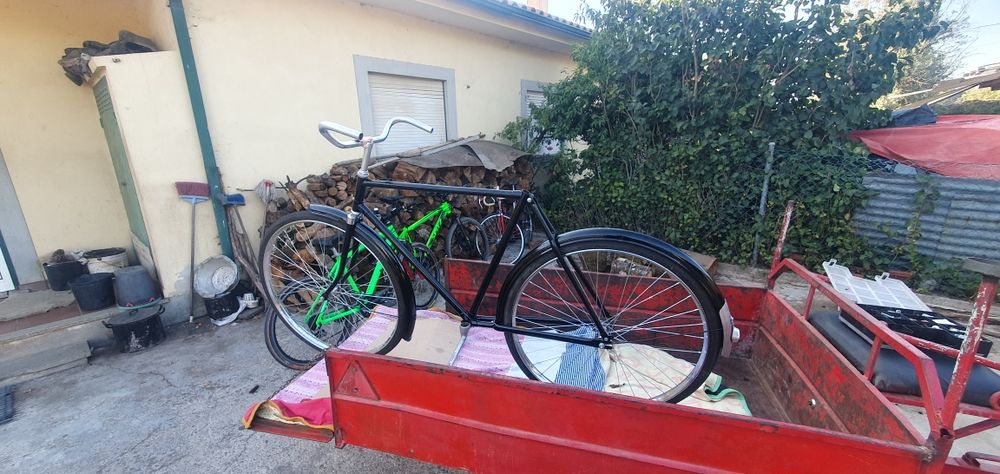 Pasteleira antiga roda 28 restaurada