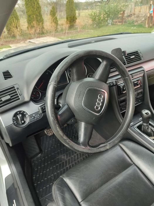 SprzedamAudi a4b7