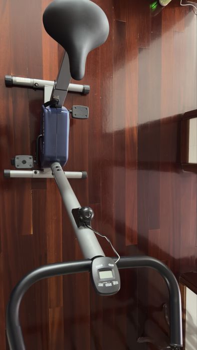 Bicicleta estática como nova