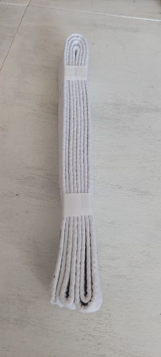 Biały  pas Adaidas 150 cm