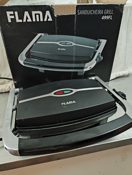 Sanduicheira grill Flama