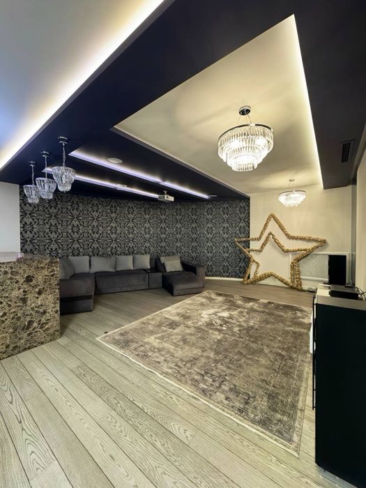 Продам розкішний будинок на Гагаріна