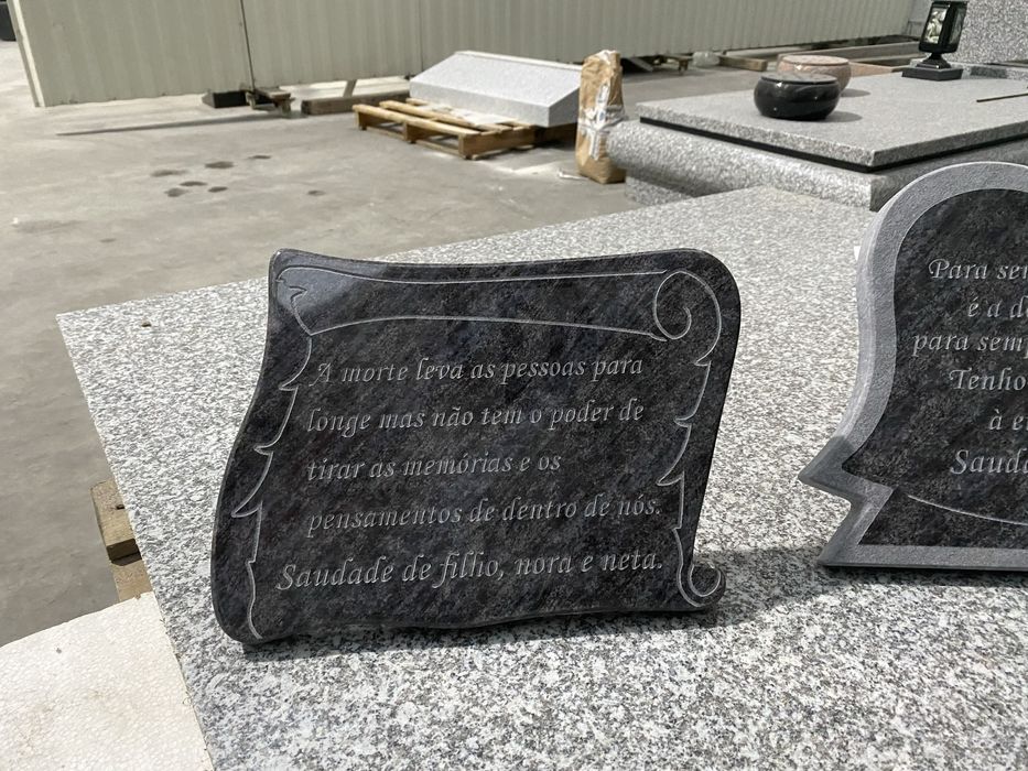 Cozinhas / Campas / livros / gravações /