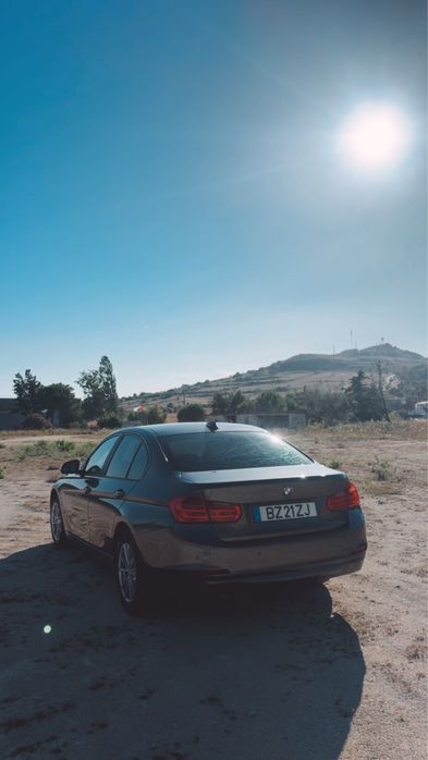 Bmw 316 Lounge , Elegância, Desempenho e Economia
