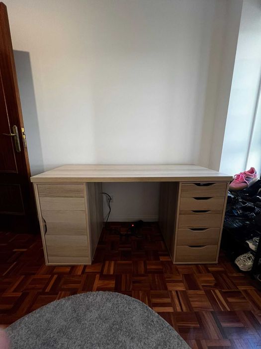 Secretaria LAGKAPTEN / Alex Ikea