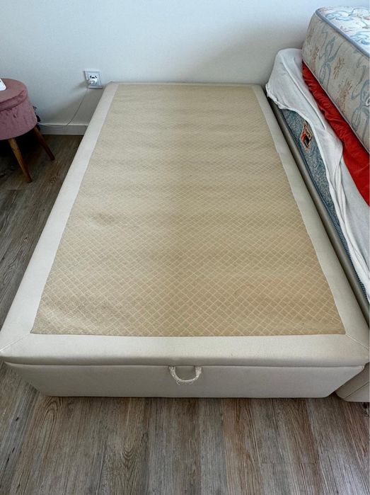 Cama de corpo e meio