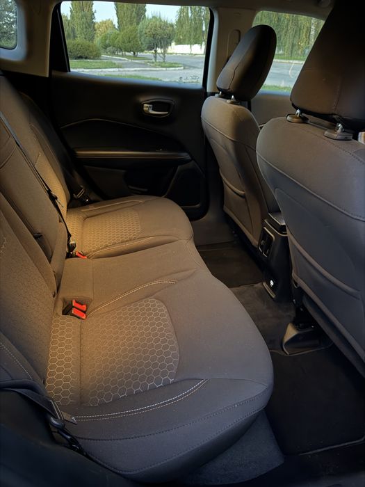 Продам Jeep Compass