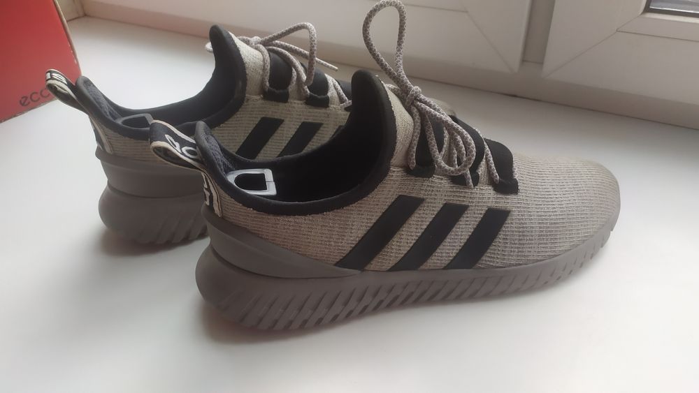 Кроссовки Adidas оригинал р.45