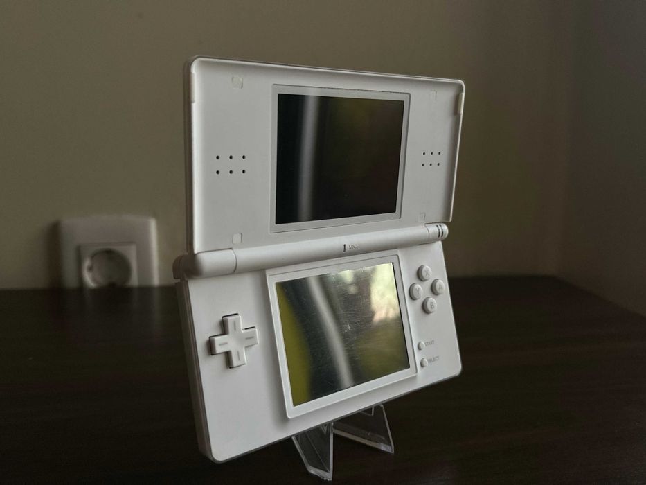Nintendo DS Lite Branca - Impecável + 3 Jogos