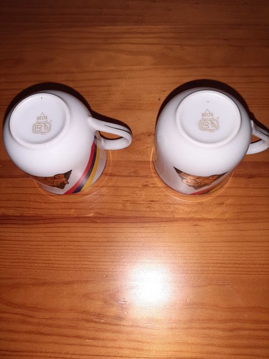 Conjunto de Chávenas de Coleção Café Delta, Série Ouro