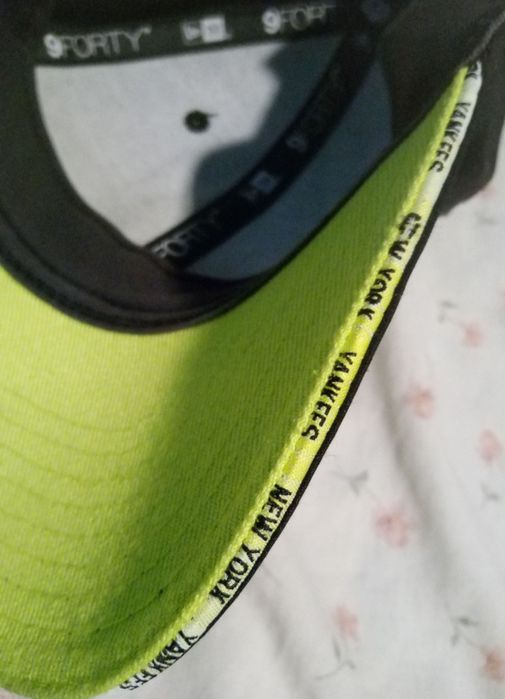 Boné marca newera  como novo