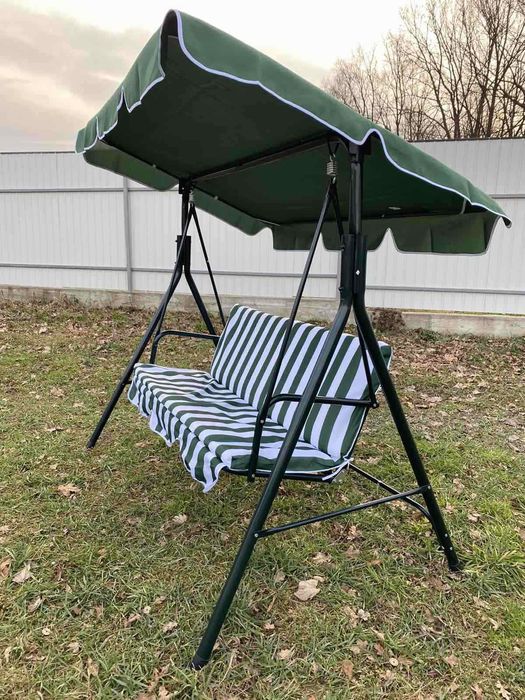 Садовая качель. Гойдалка садова з козирком. Качель