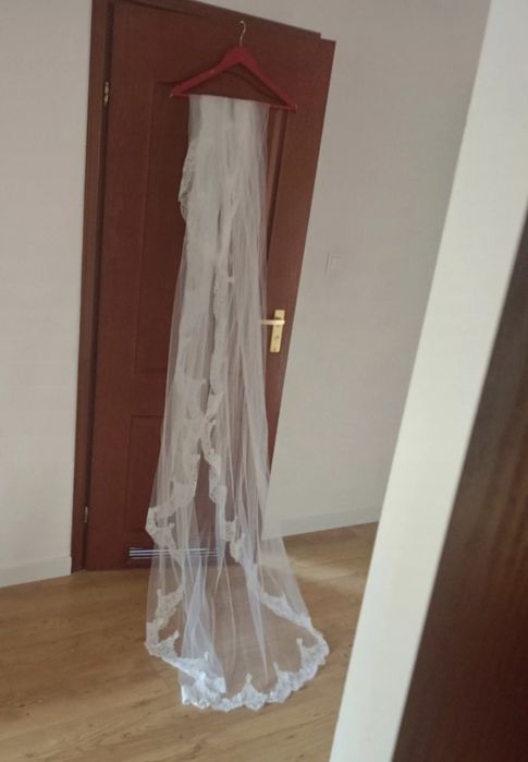 Welon ślubny koronkowy