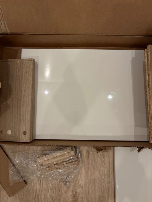 Besta Ikea - Gavetas e Porta Branca
