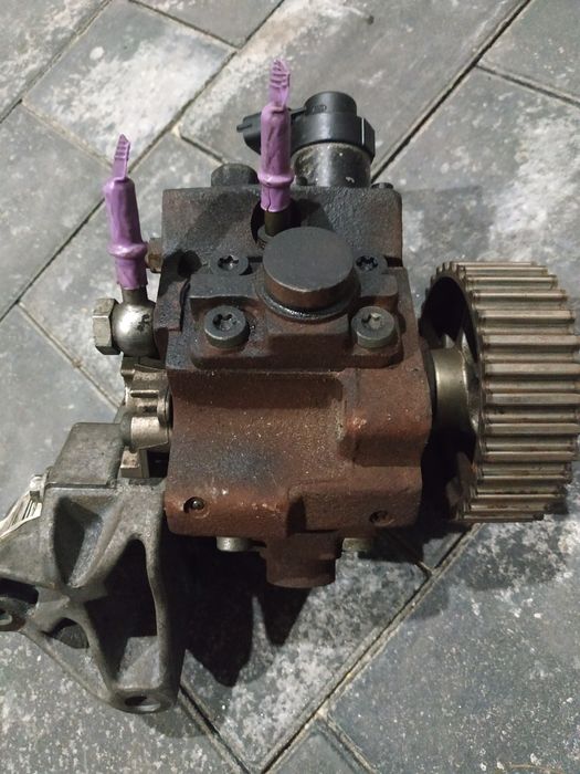 Паливний насос 1.9 ТНВД Рено Меган 3