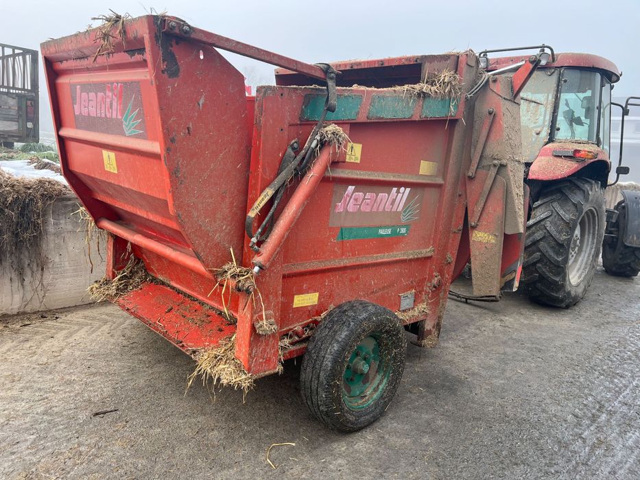 Ścielarka do słomy Jeantil