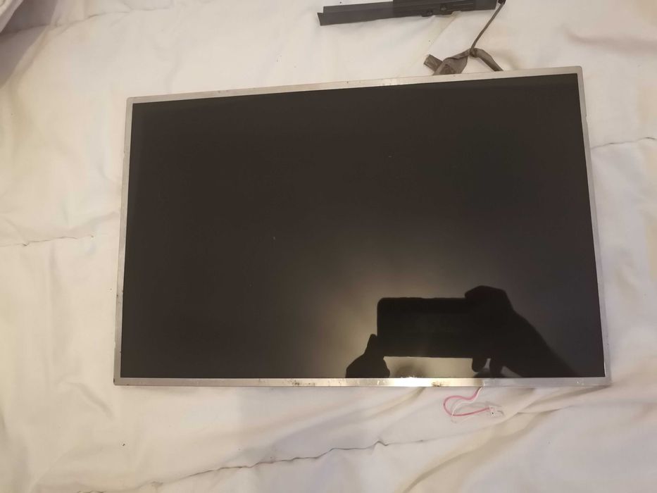 Ecrãs portáteis como novos 14" /  15"