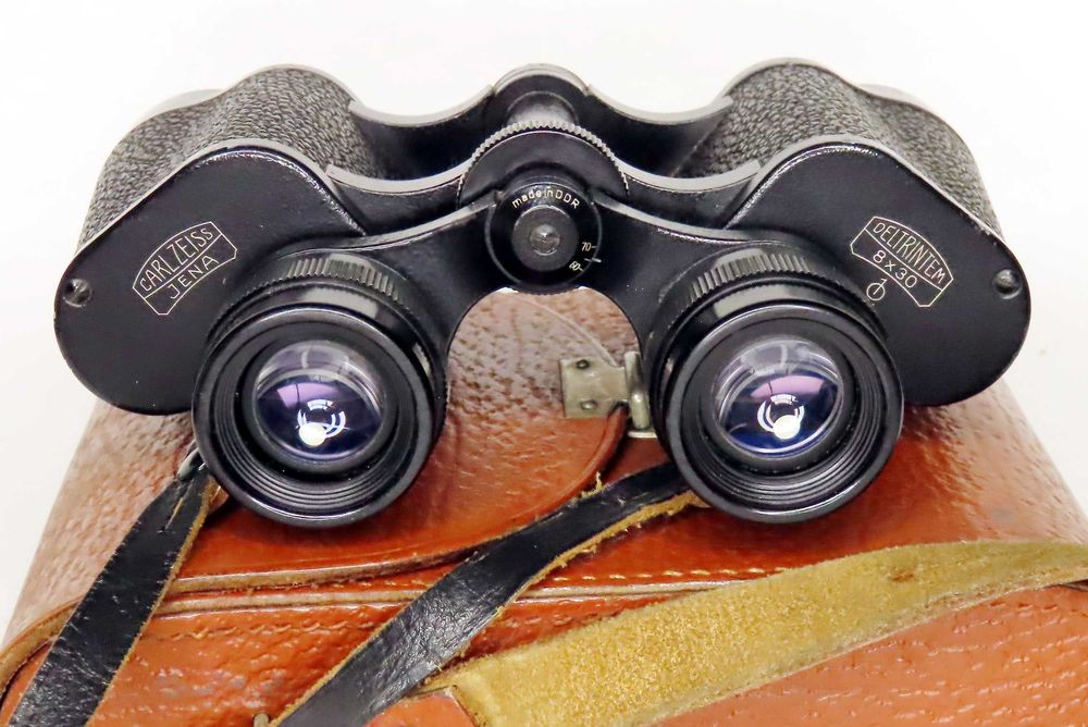 Lornetka Carl Zeiss Jena 8x30 Deltrintem znak Q i futerał