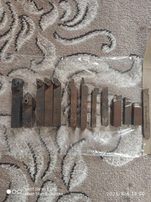 Токарні різці продам