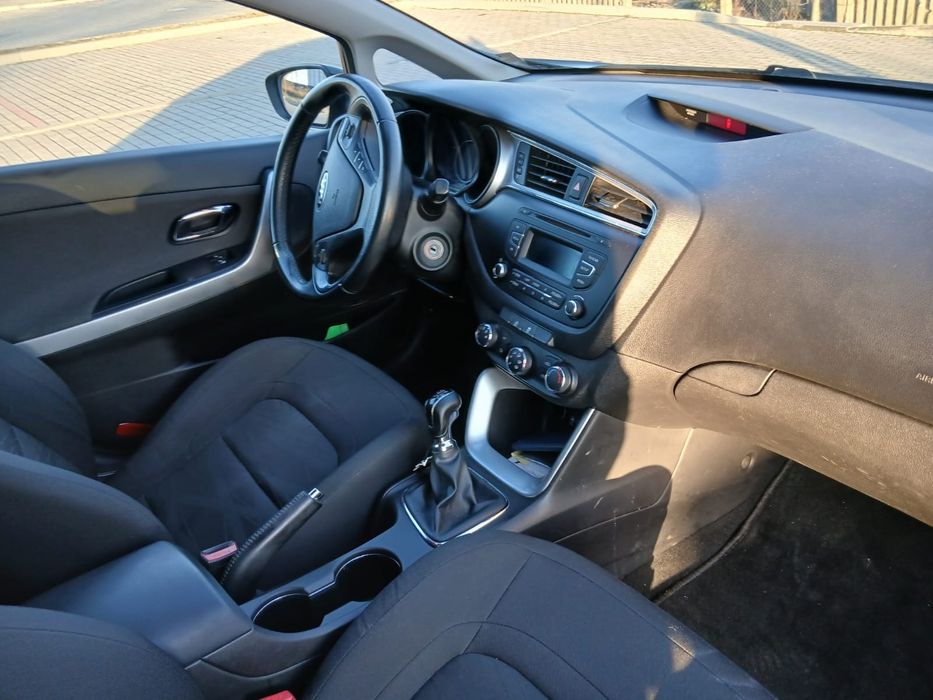 Kia Ceed 2016; 1,6 diesel; manual
