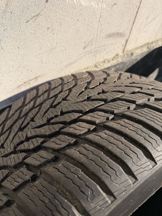 245/40/19 , 275/35/19 NOKIAN 23r Zima
