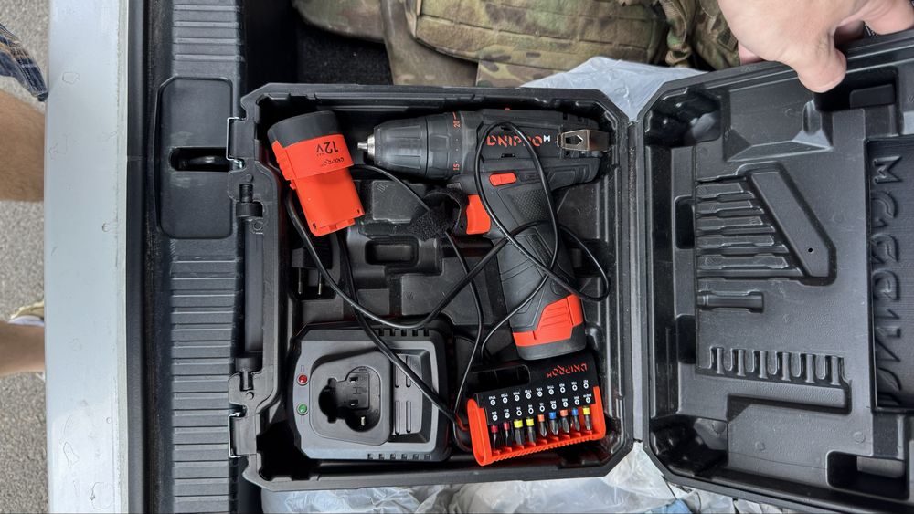 Шуруповерт Dnipro M CD-CX Compact