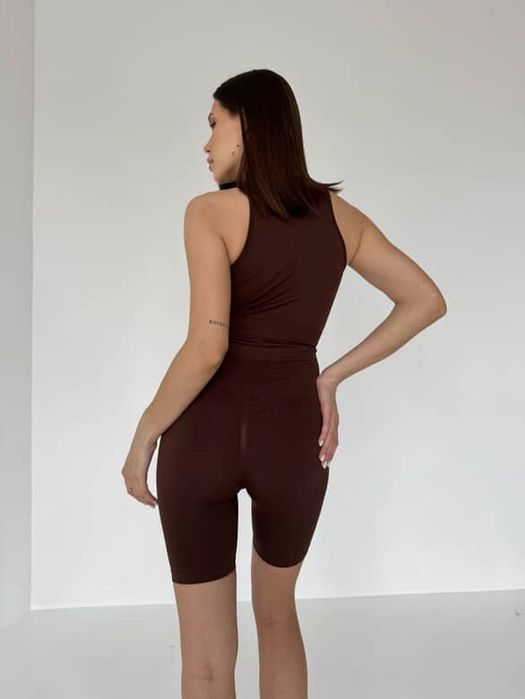 Велосипедки (укорочені легінси) коричневі для вагітних з пуш ап