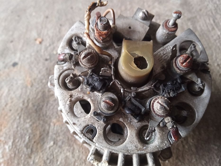 Генератор Сенс,Славута,Таврія