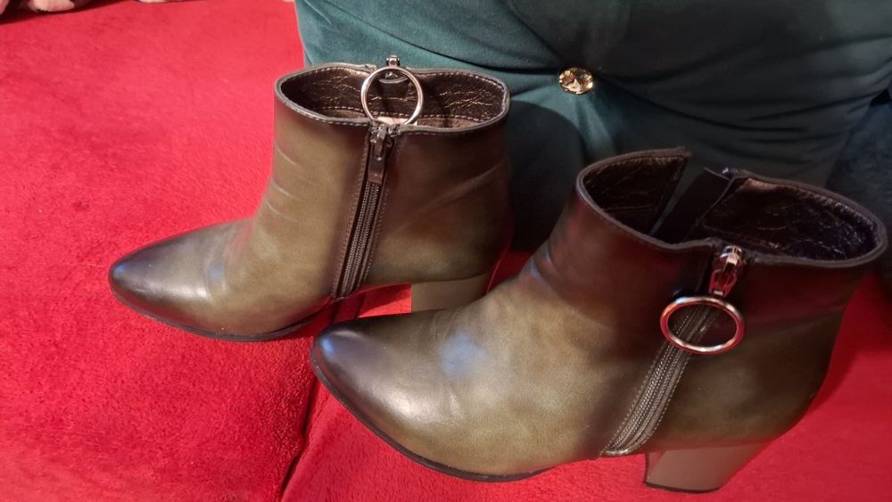 Nowe ocieplame botki  khaki zieleń