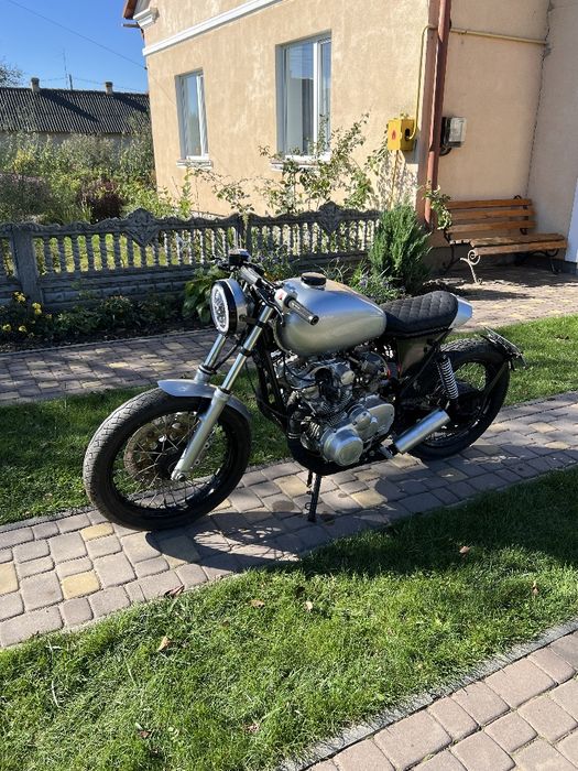 Кастом Suzuki gs 550 , Cafe Racer
