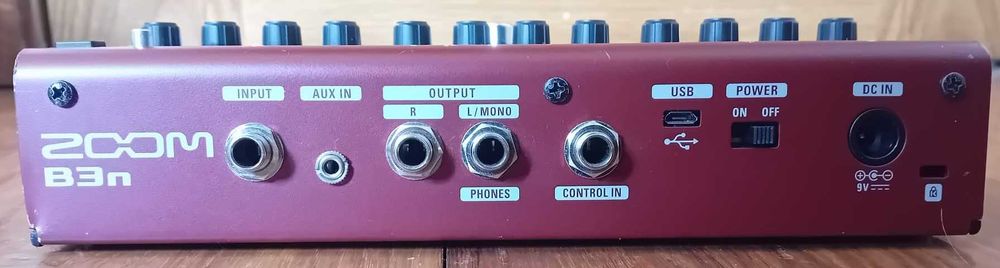 Pedaleira de Multi-efeitos ZOOM B3N (Baixo)