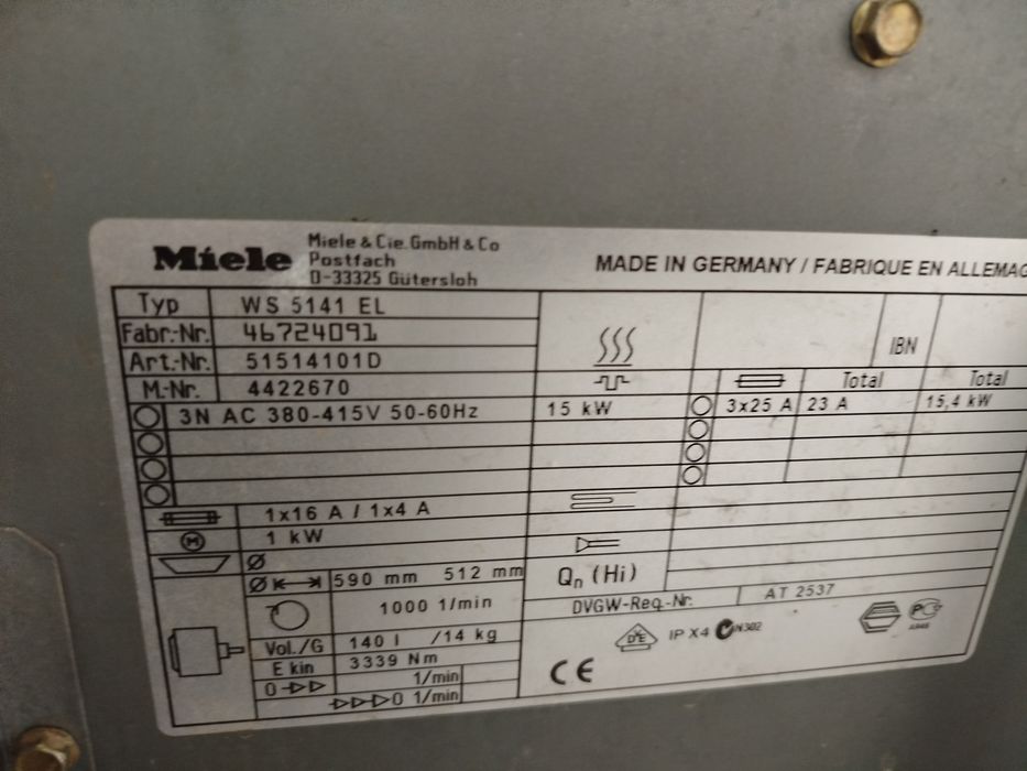 Професійна пральна машина Miele 14-16кг.