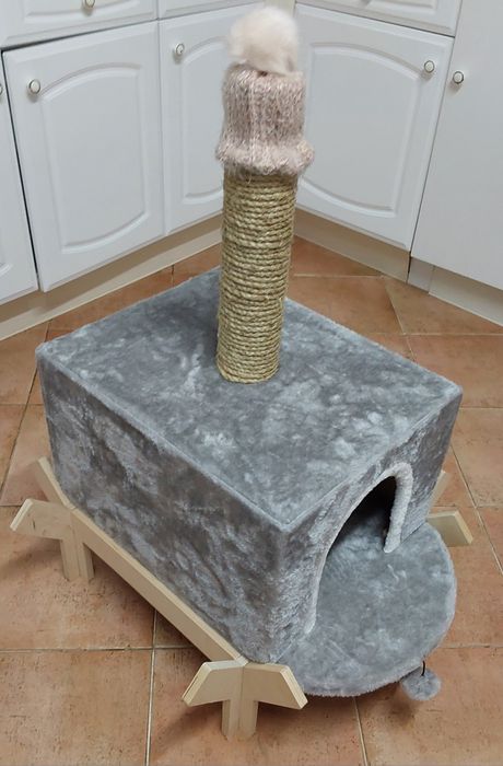 ARRANHADOR PARA GATOS RESISTENTE E  NOVO.  Casa Quarto Varanda Terraço Sala.