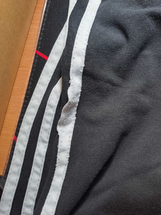 Leggings Desportivas Pretas com Faixas Laterais Brancas 14-15 anos