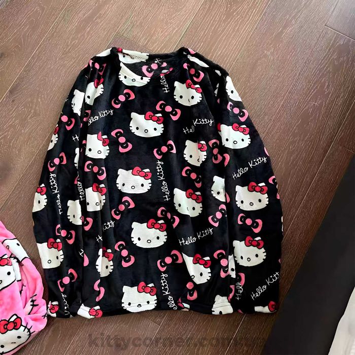 Плюшева жіноча піжамна кофта Hello Kitty піжама хелоу кіті для дівчини